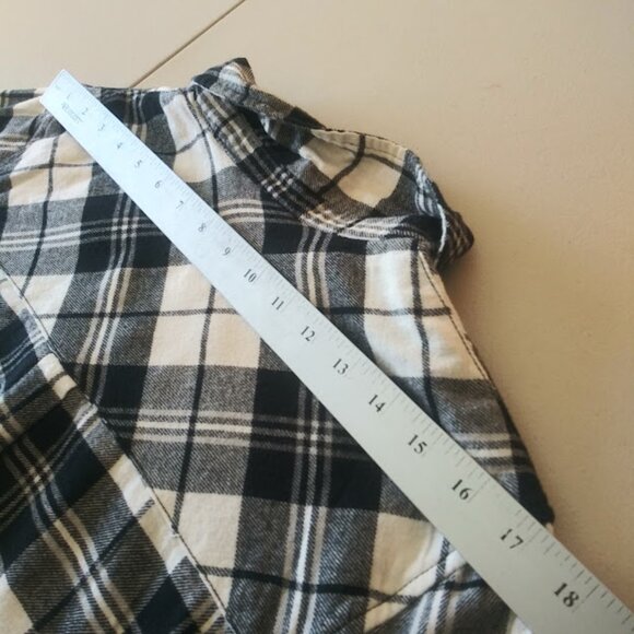 GAP black and white plaid button down flannel shirt women's size S - Picture 10 of 15